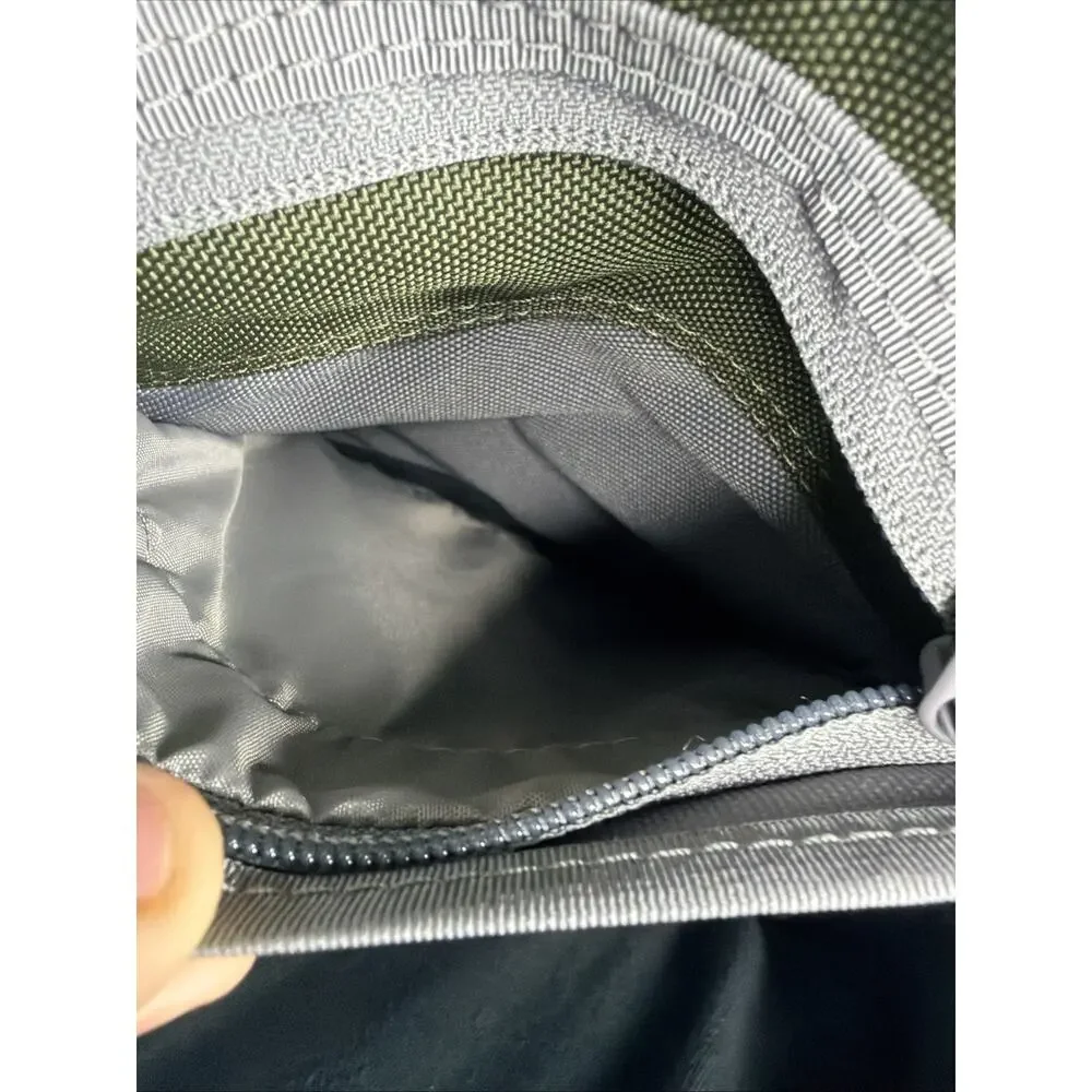 NWOT TimBuk2 Medium Classic Messenger Bag in Eco Army Pop